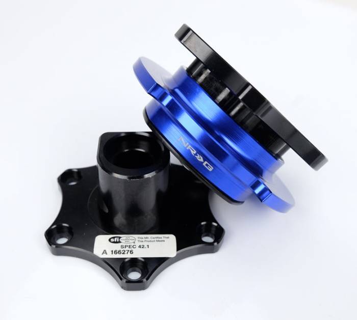 NRG Innovations - NRG Innovations Quick Release - Black Shinny Body / Blue Shinny Ring SFI SPEC 42.1