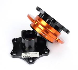 NRG Innovations - NRG Innovations Quick Release - Black Shinny Body / Orange Shinny Ring SFI SPEC 42.1 - Image 1